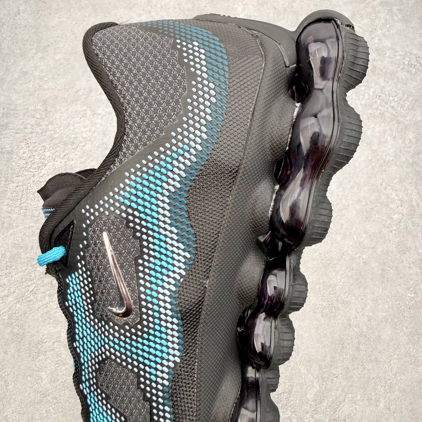 NK AIR LIQUID MAX 2026S 毒箭蛙新款气垫跑步鞋 Liquid Max 传承四十年 