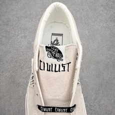 CIVILIST BERLIN x Vans Sk8-Low柏林街头文化碰撞Vans经典滑板基因,以「S CIVILIST BERLIN x Vans Sk8-Low柏林街头文化碰撞Vans经典滑板基因,以「S