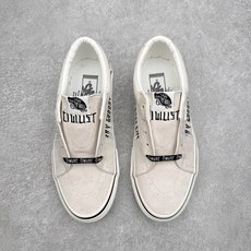 CIVILIST BERLIN x Vans Sk8-Low柏林街头文化碰撞Vans经典滑板基因,以「S CIVILIST BERLIN x Vans Sk8-Low柏林街头文化碰撞Vans经典滑板基因,以「S