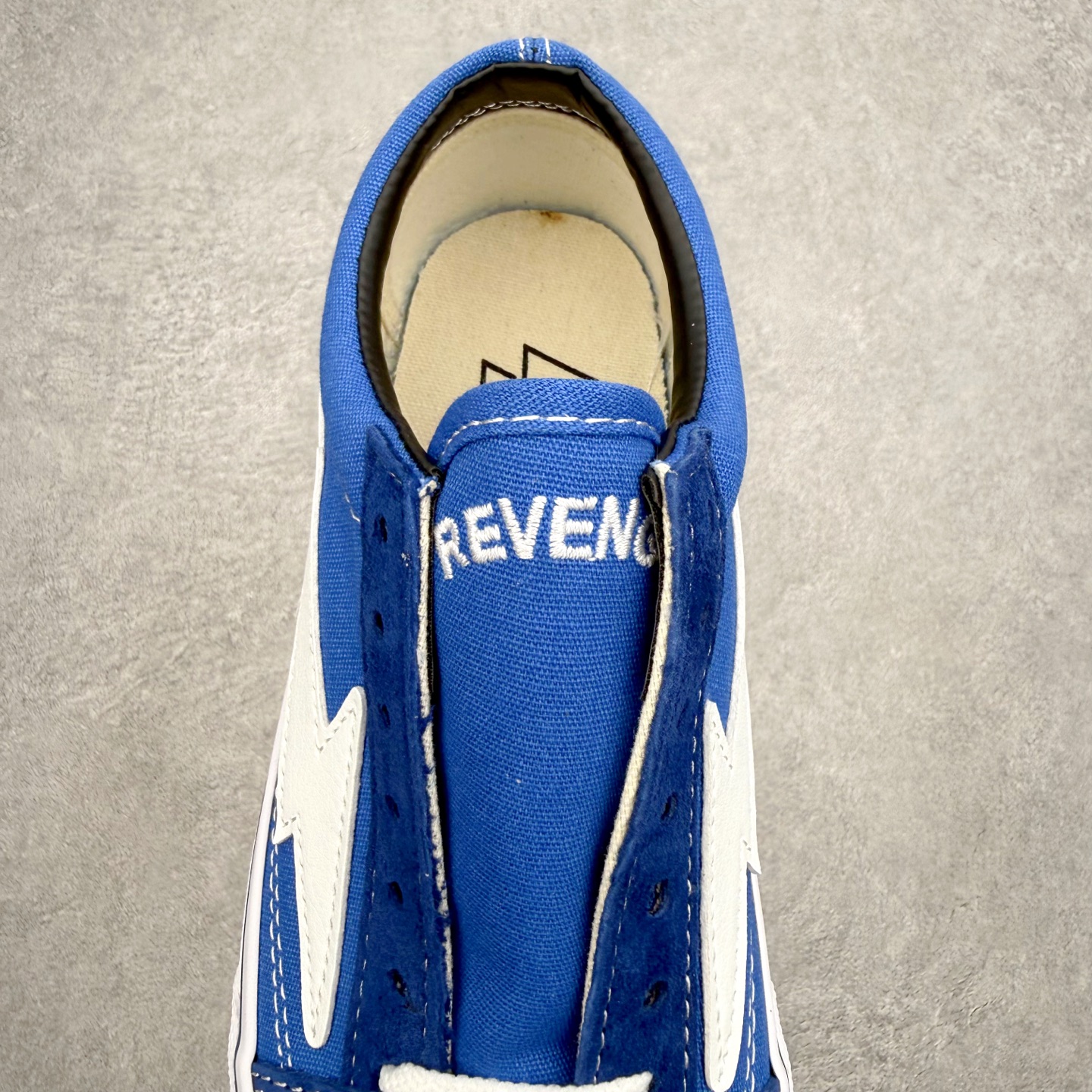 Revenge x Storm 闪电⚡️复仇风暴闪电低帮滑板鞋美式街头标杆潮鞋，复刻经典滑板鞋轮廓，麂皮