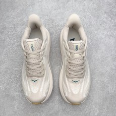 HOKA ONE ONE Clifton 克里夫顿10代专业性能减震公路跑步鞋 轻盈透气的针织网面和纱线 HOKA ONE ONE Clifton 克里夫顿10代专业性能减震公路跑步鞋 轻盈透气的针织网面和纱线