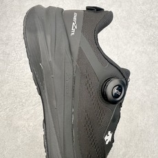 迪桑特DESCENTE RUNNING系列 LAVITATE 3.0 AIR WIRE 缓震舒适 BOA 迪桑特DESCENTE RUNNING系列 LAVITATE 3.0 AIR WIRE 缓震舒适 BOA