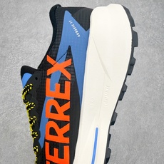 AD Terrex Agravic speed ultra 2 舒适耐用跑步鞋 运动休闲跑鞋 采用较薄的 AD Terrex Agravic speed ultra 2 舒适耐用跑步鞋 运动休闲跑鞋 采用较薄的