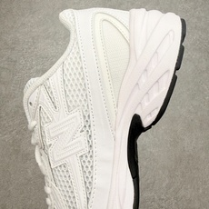 New Balance MR740 NB新百伦系列复古老爹风休闲运动慢跑鞋 采用轻质牛剖革拼接透气网眼衬 New Balance MR740 NB新百伦系列复古老爹风休闲运动慢跑鞋 采用轻质牛剖革拼接透气网眼衬