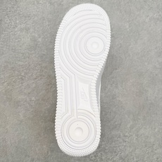 NK Air Force 1´07 Low Patent Pack 空军一号低帮百搭休闲运动板鞋 IV2 NK Air Force 1´07 Low Patent Pack 空军一号低帮百搭休闲运动板鞋 IV2