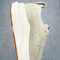ASICS GEL-KAYANO 33 舒适贴合透气支撑回弹跑步鞋 ASICS(亚瑟士)是日本实业家鬼冢 ASICS GEL-KAYANO 33 舒适贴合透气支撑回弹跑步鞋 ASICS(亚瑟士)是日本实业家鬼冢