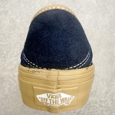 Vans Authentic Kickdown 2.0复古走线生胶低帮休闲帆布鞋鞋面采用全麂皮材质,质感 Vans Authentic Kickdown 2.0复古走线生胶低帮休闲帆布鞋鞋面采用全麂皮材质,质感