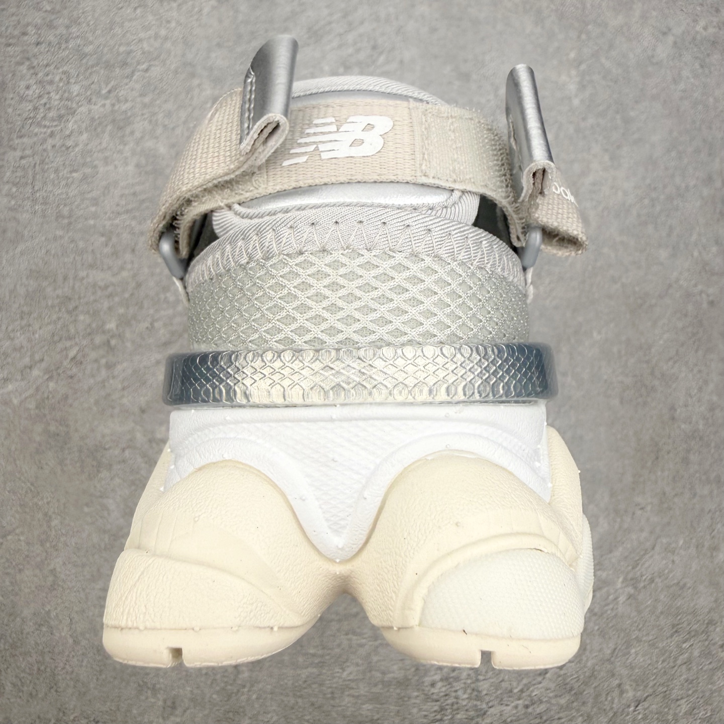 New Balance NB9060 Summer Raincloud 穆勒半拖凉鞋舒适贴合支撑生活休闲