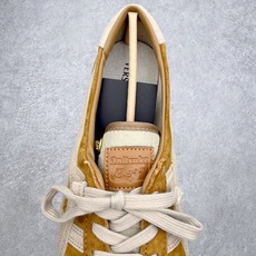 VERSACE × Onitsuka Tiger 范思哲联名款 Tai-Chi Sakura 鬼冢虎牛皮 VERSACE × Onitsuka Tiger 范思哲联名款 Tai-Chi Sakura 鬼冢虎牛皮