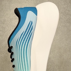 AD Hyperboost Edge 爆米花缓震舒适贴合跑步鞋 在 BOOST 之前冠以了 “HYPER AD Hyperboost Edge 爆米花缓震舒适贴合跑步鞋 在 BOOST 之前冠以了 “HYPER