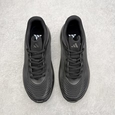 AD Hyperboost Edge 爆米花缓震舒适贴合跑步鞋 在 BOOST 之前冠以了 “HYPER AD Hyperboost Edge 爆米花缓震舒适贴合跑步鞋 在 BOOST 之前冠以了 “HYPER