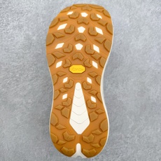HOKA ONE ONE Infini Hike TC 舒适百搭沙滩凉鞋 HOKA ONE ONE是来自 HOKA ONE ONE Infini Hike TC 舒适百搭沙滩凉鞋 HOKA ONE ONE是来自