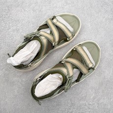 HOKA ONE ONE Infini Hike TC 舒适百搭沙滩凉鞋 HOKA ONE ONE是来自 HOKA ONE ONE Infini Hike TC 舒适百搭沙滩凉鞋 HOKA ONE ONE是来自