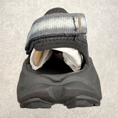 HOKA ONE ONE Infini Hike TC 舒适百搭沙滩凉鞋 HOKA ONE ONE是来自 HOKA ONE ONE Infini Hike TC 舒适百搭沙滩凉鞋 HOKA ONE ONE是来自