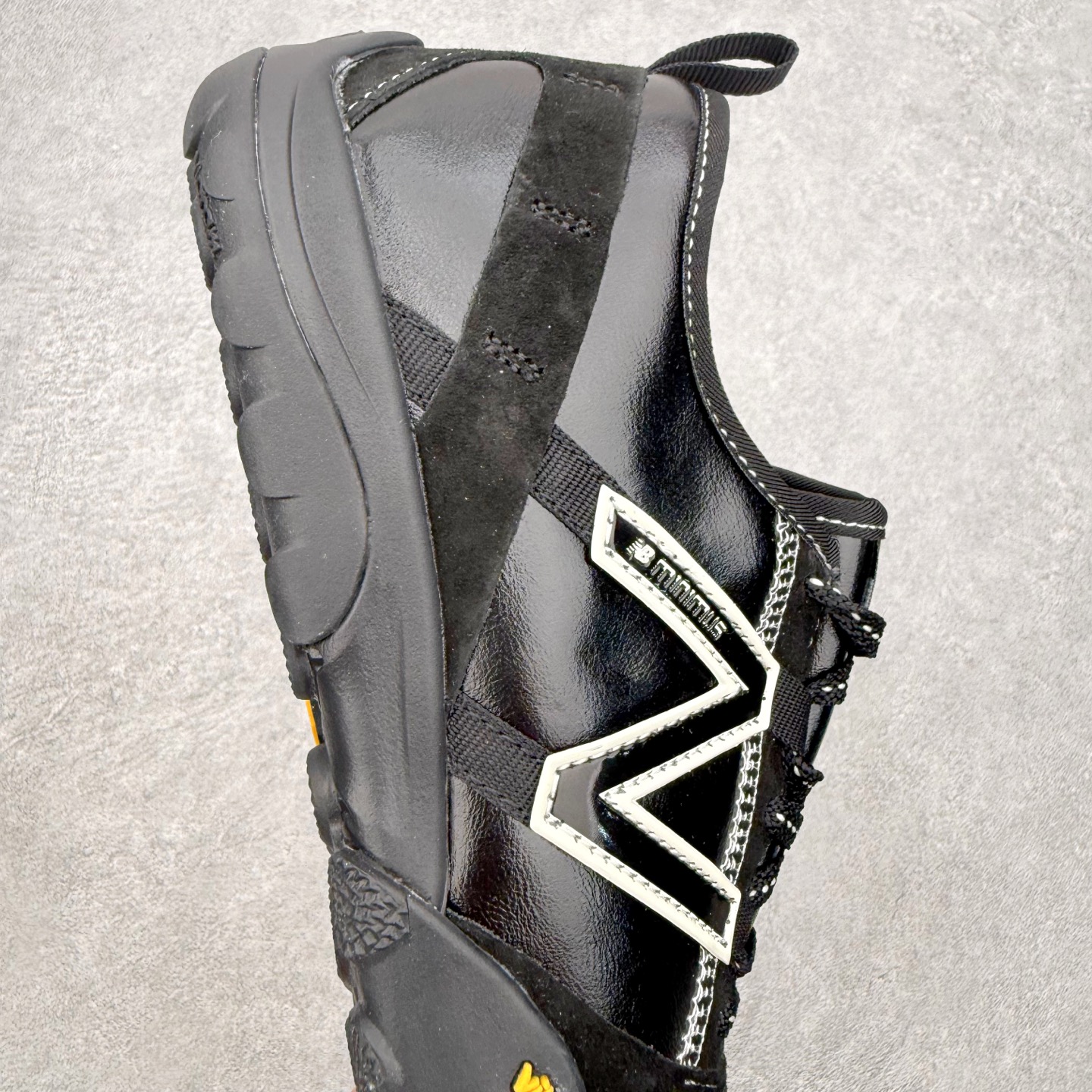 New Balance MT10 NB新百伦薄底赤足鞋减震防滑透气低帮休闲跑步鞋 尺码：36 37 37
