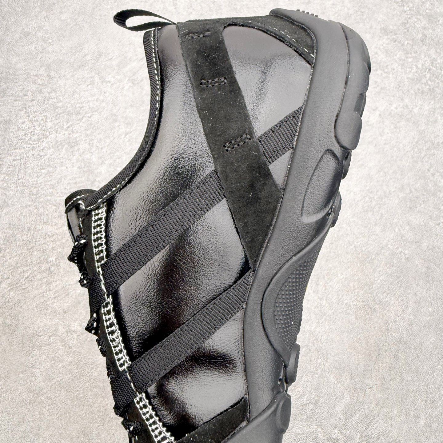 New Balance MT10 NB新百伦薄底赤足鞋减震防滑透气低帮休闲跑步鞋 尺码：36 37 37