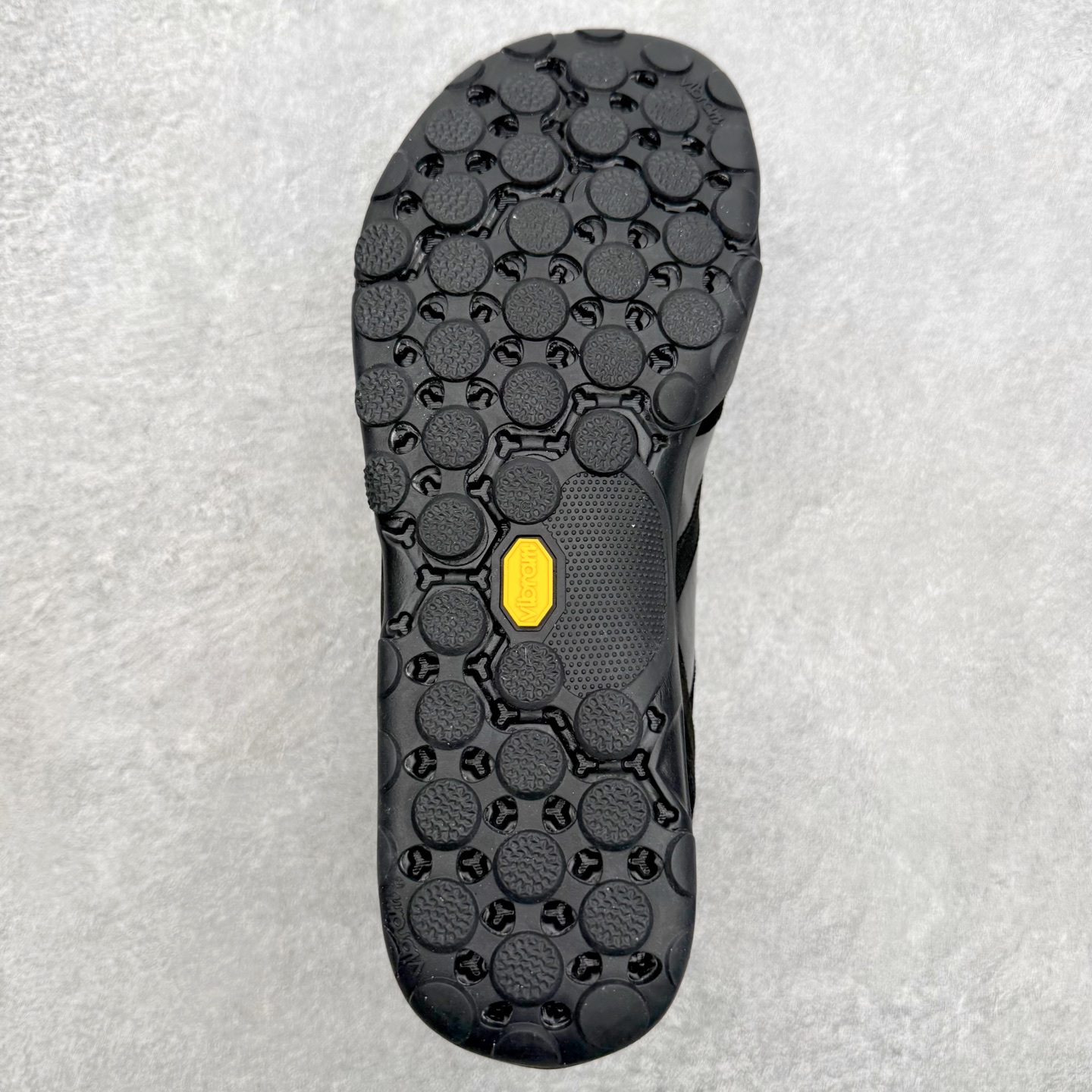 New Balance MT10 NB新百伦薄底赤足鞋减震防滑透气低帮休闲跑步鞋 尺码：36 37 37