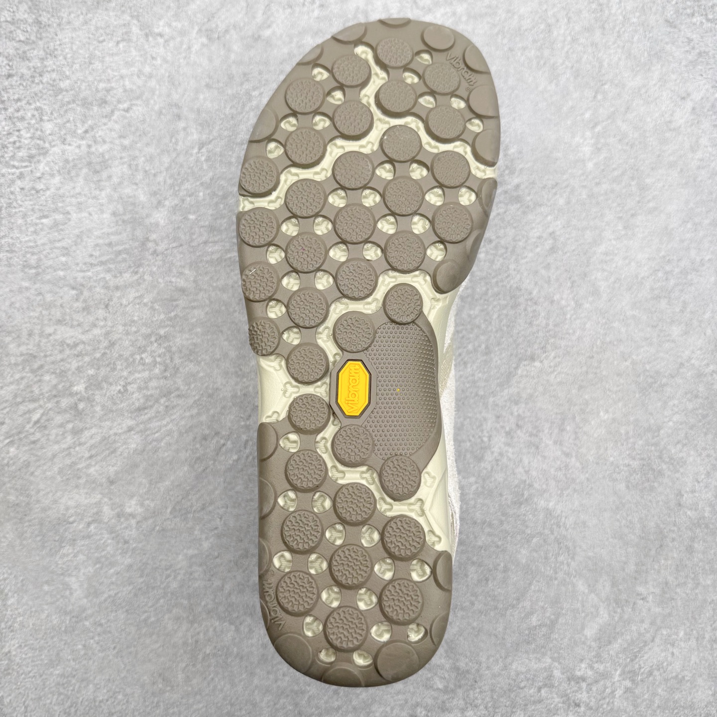 New Balance MT10 NB新百伦薄底赤足鞋减震防滑透气低帮休闲跑步鞋 尺码：36 37 37