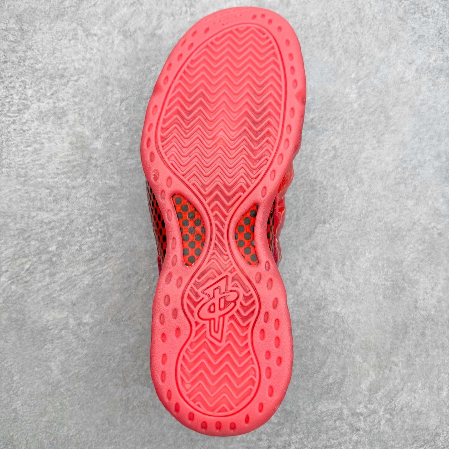 Stranger Things x NK Air Foamposite Pro 怪奇物语联名 红色闪电喷