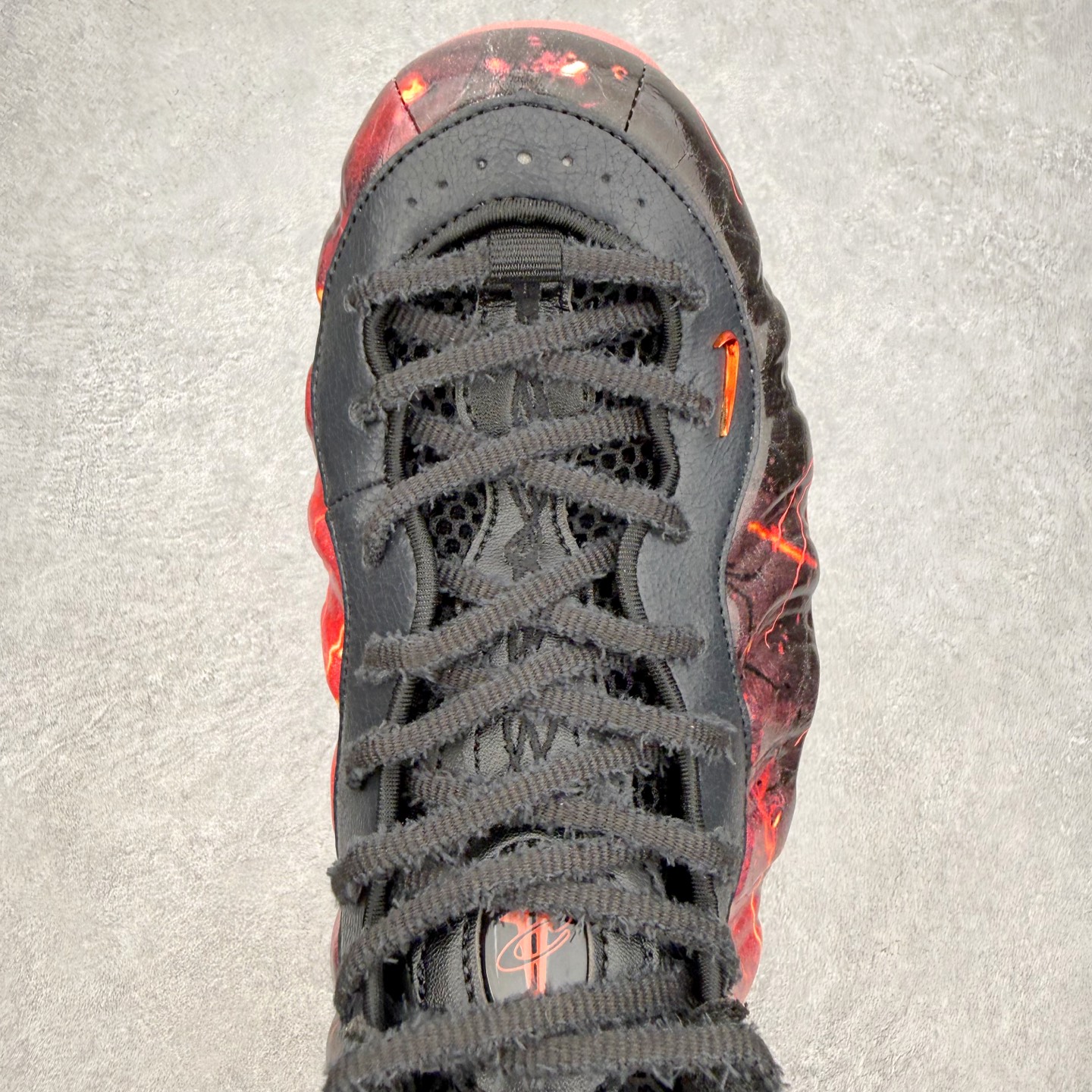 Stranger Things x NK Air Foamposite Pro 怪奇物语联名 红色闪电喷