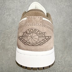Air Jordan AJ1 Low 低帮 橄榄灰 -046 终端优势供应 市面中低帮最具代表性版本没有 Air Jordan AJ1 Low 低帮 橄榄灰 -046 终端优势供应 市面中低帮最具代表性版本没有