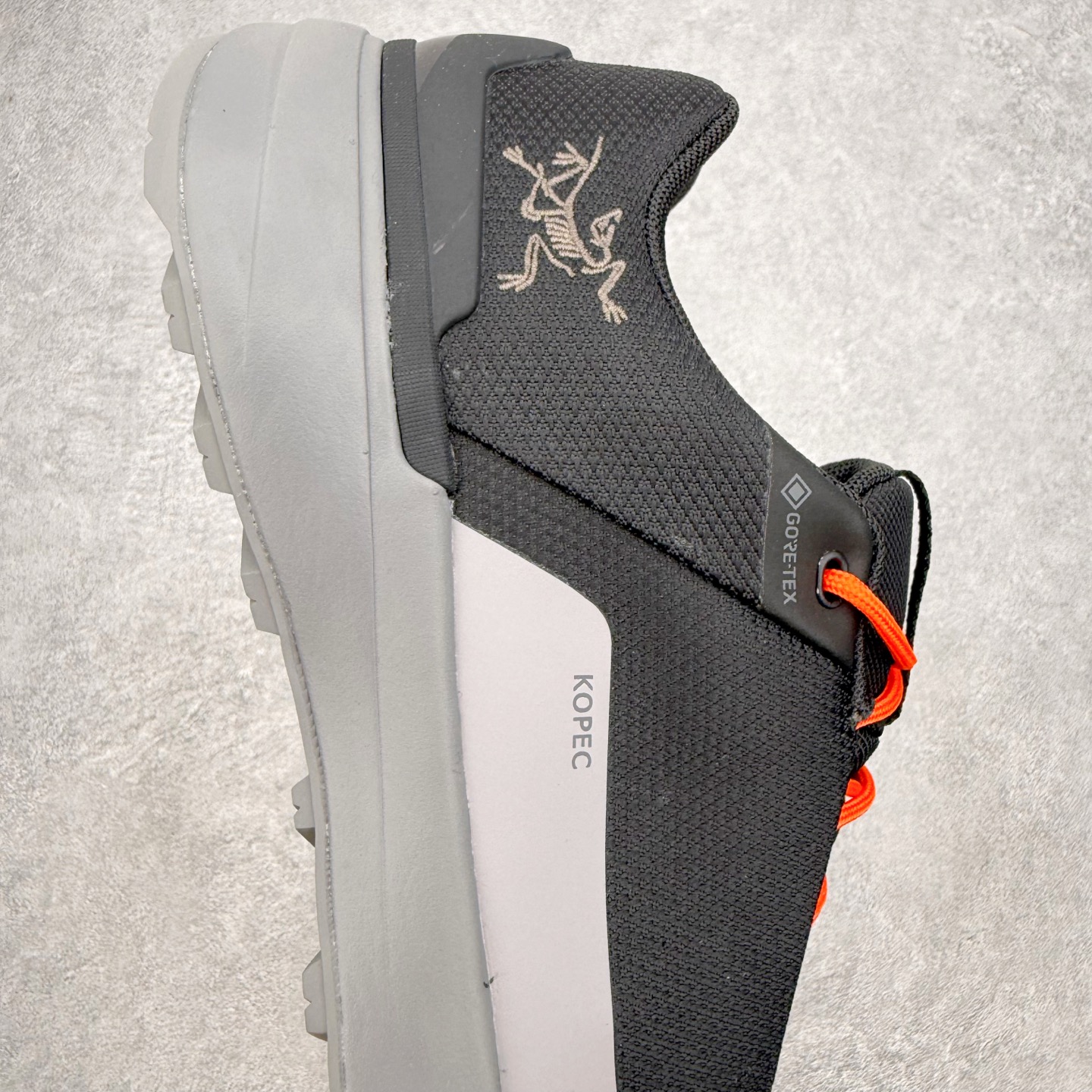 Arcteryx Kopec GTX 始祖鸟户外防水透气低帮徒步登山鞋 Arcteryx中文名始祖鸟，加