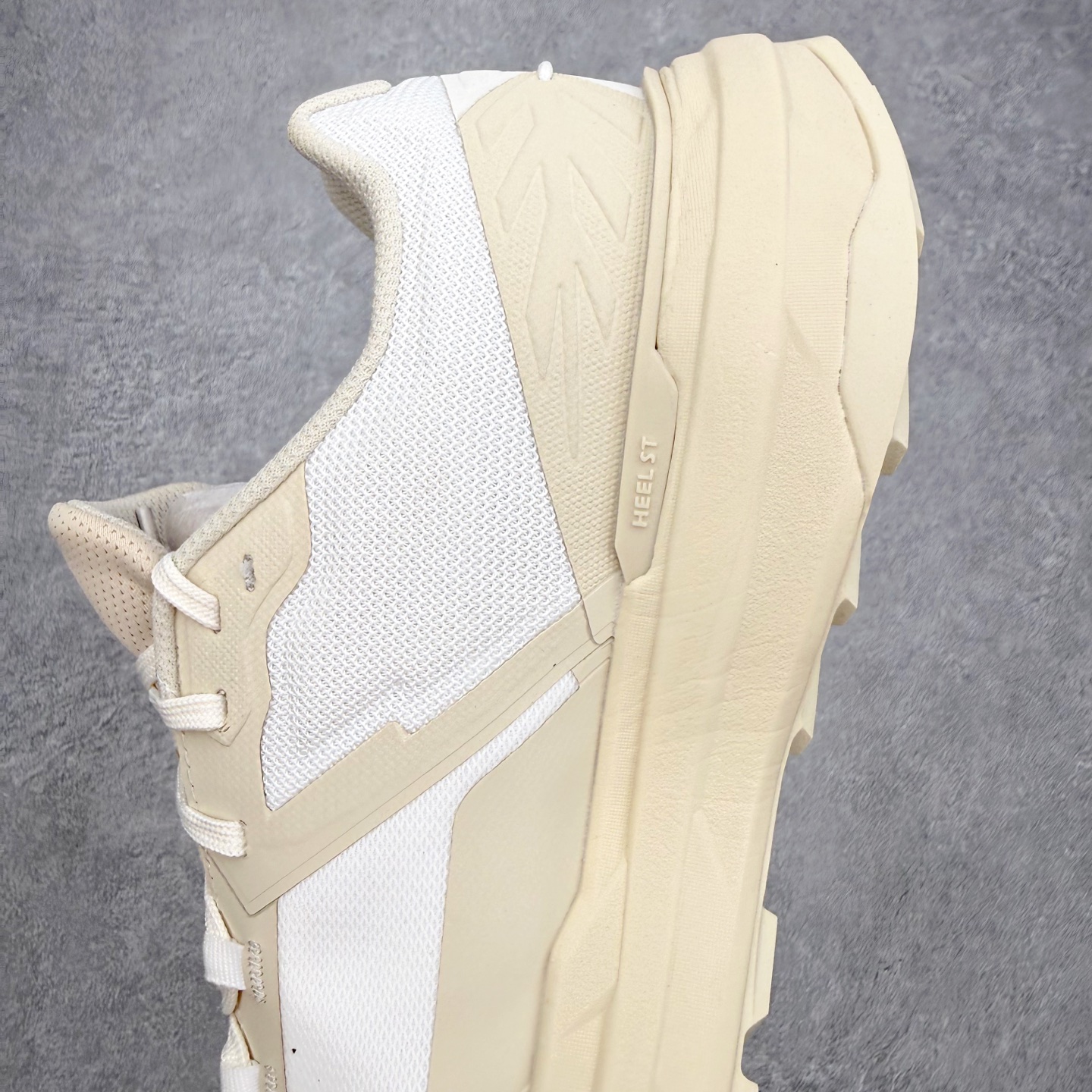 可隆KOLON SPORT 织物 VOYAGER 舒适系带 减震防滑抓地 低帮 徒步鞋 男女同款 男女同