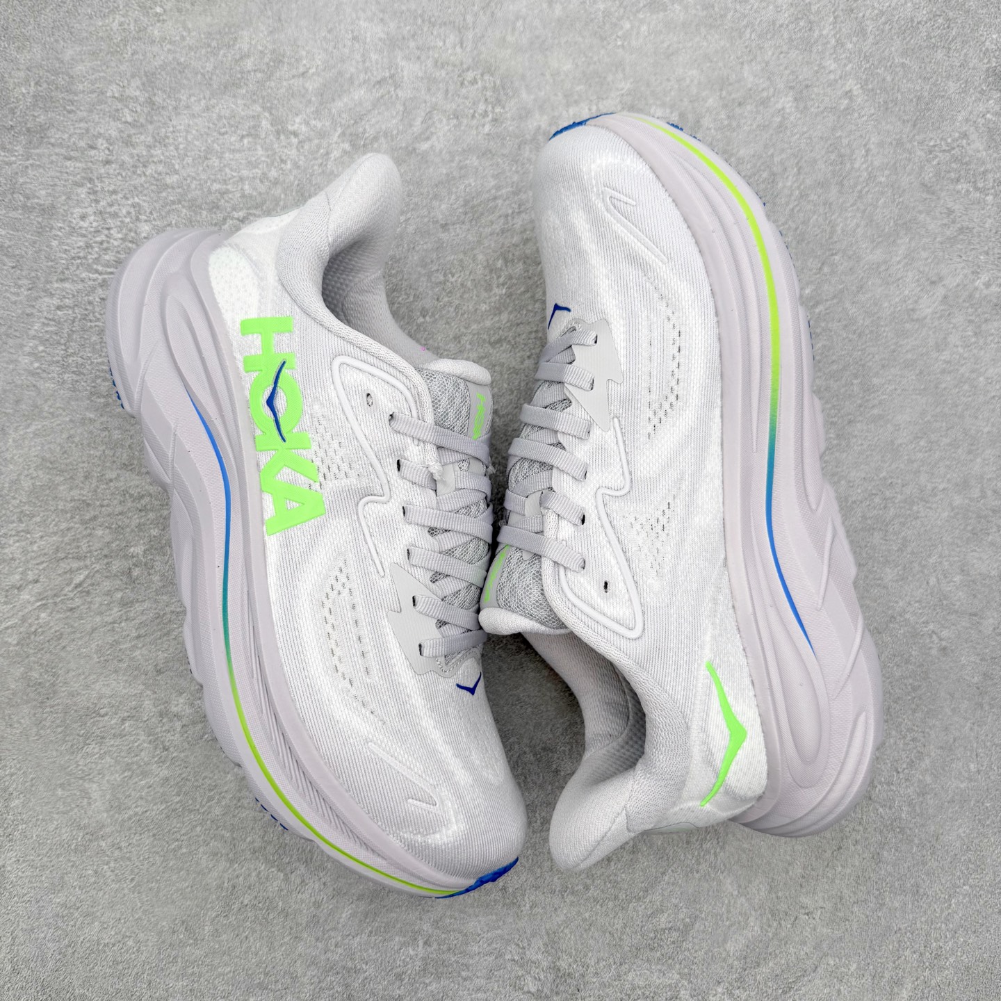HOKA ONE ONE Clifton 克里夫顿10代专业性能减震公路跑步鞋 轻盈透气的针织网面和纱线