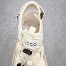 ECCO爱步户外休闲凉鞋 运动包头沙滩鞋凉鞋 新款舒适透气鞋 越野系列 鞋面采用多种材质拼接 透气面料 ECCO爱步户外休闲凉鞋 运动包头沙滩鞋凉鞋 新款舒适透气鞋 越野系列 鞋面采用多种材质拼接 透气面料