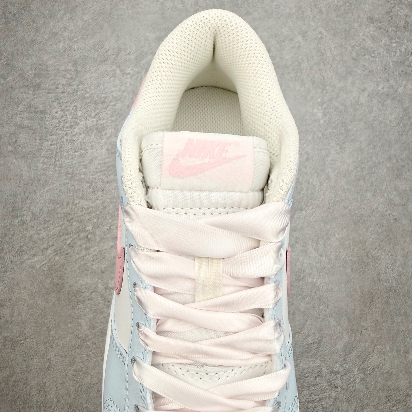＃YC纯原 NK SB Dunk Low 蓝莓布丁 IB3484-001 此款以极致的色彩美学，重新定义
