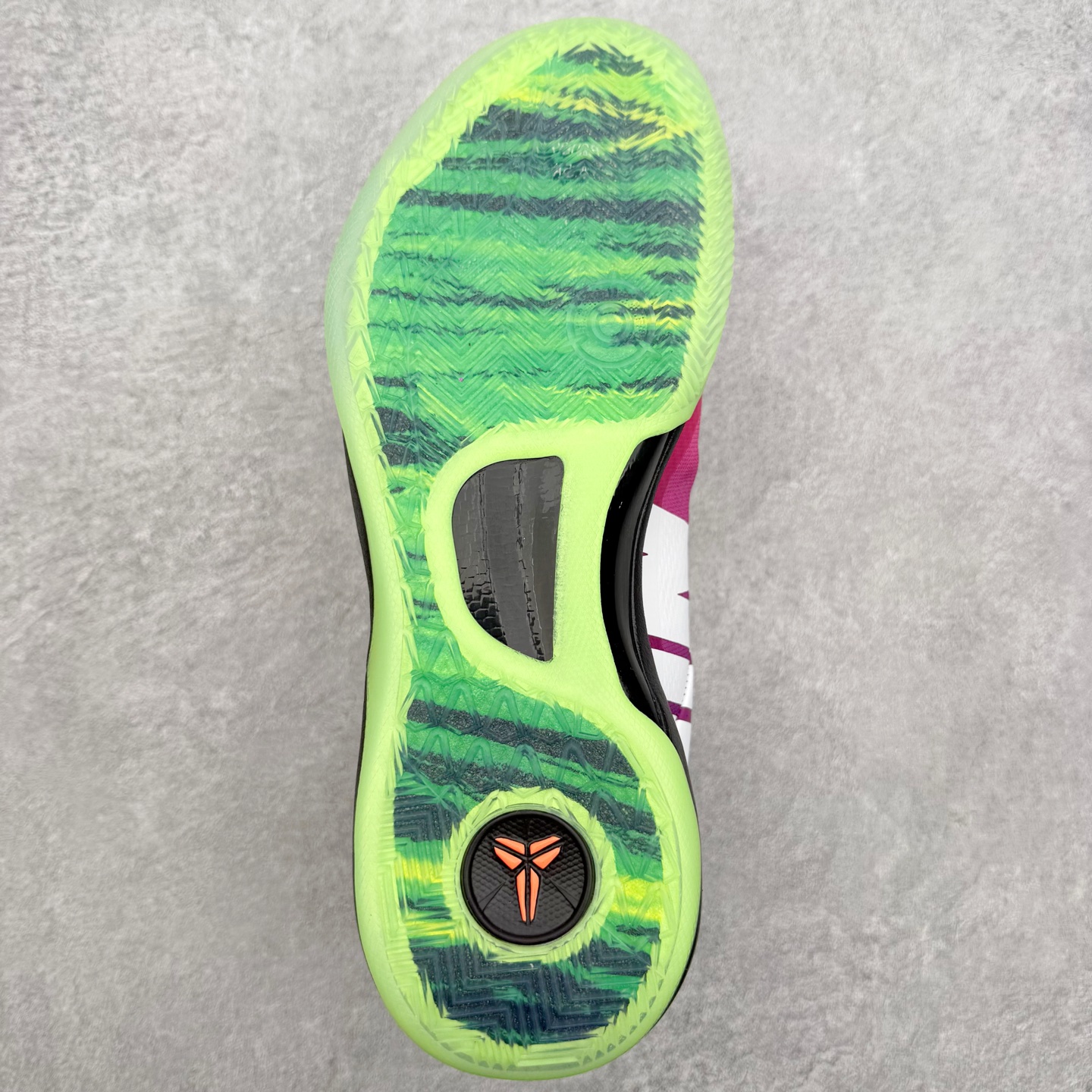 ＃S2纯原 NK Zoom Kobe Ⅷ System 科比8代复刻实战运动低帮文化篮球鞋 刺客粉 IO
