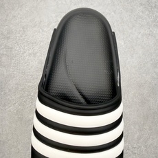 AD Adilette Shower 浴室运动凉拖鞋基础信息• 定位:男女通用浴室/沙滩休闲一字拖• 核 AD Adilette Shower 浴室运动凉拖鞋基础信息• 定位:男女通用浴室/沙滩休闲一字拖• 核