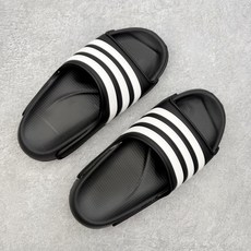 AD Adilette Shower 浴室运动凉拖鞋基础信息• 定位:男女通用浴室/沙滩休闲一字拖• 核 AD Adilette Shower 浴室运动凉拖鞋基础信息• 定位:男女通用浴室/沙滩休闲一字拖• 核