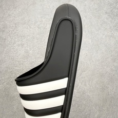 AD Adilette Shower 浴室运动凉拖鞋基础信息• 定位:男女通用浴室/沙滩休闲一字拖• 核 AD Adilette Shower 浴室运动凉拖鞋基础信息• 定位:男女通用浴室/沙滩休闲一字拖• 核