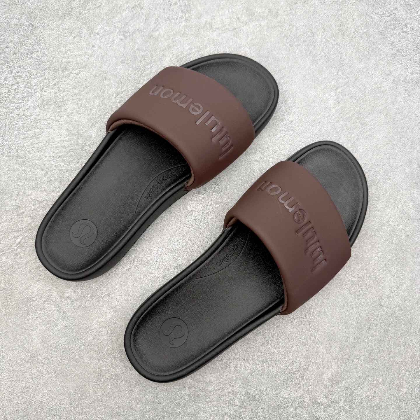 ＃纯原 Lululemon RestfeelTM 露露乐檬休闲运动拖鞋 让运动后的双脚得到更好的休憩 伴