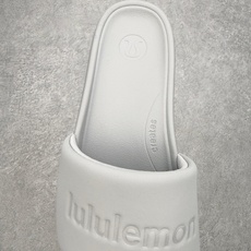#纯原 Lululemon RestfeelTM 露露乐檬休闲运动拖鞋 让运动后的双脚得到更好的休憩 伴 #纯原 Lululemon RestfeelTM 露露乐檬休闲运动拖鞋 让运动后的双脚得到更好的休憩 伴