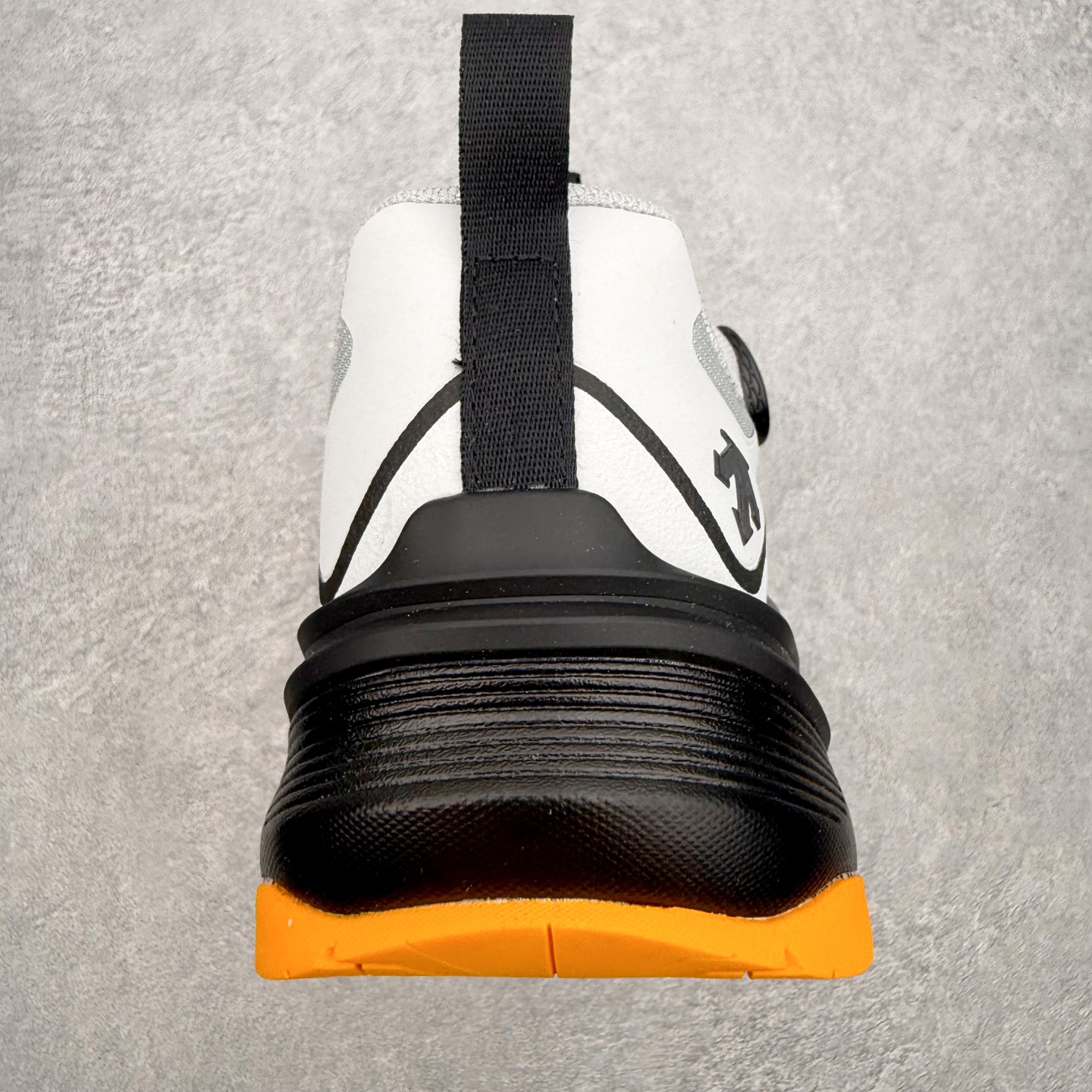 迪桑特DESCENTE RUNNING系列 LAVITATE 3.0 AIR WIRE 缓震舒适 BOA 迪桑特DESCENTE RUNNING系列 LAVITATE 3.0 AIR WIRE 缓震舒适 BOA