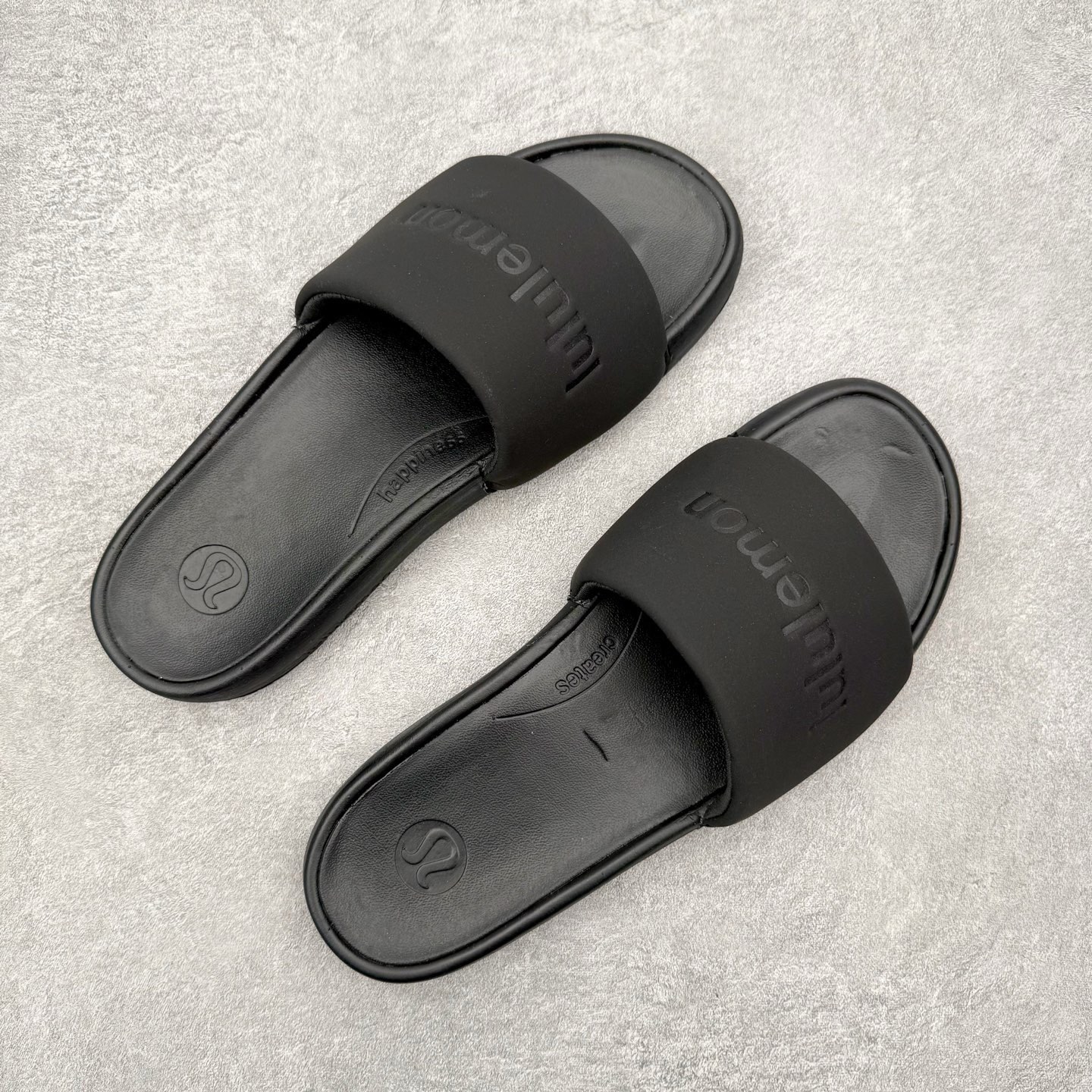 ＃纯原 Lululemon RestfeelTM 露露乐檬休闲运动拖鞋 让运动后的双脚得到更好的休憩 伴