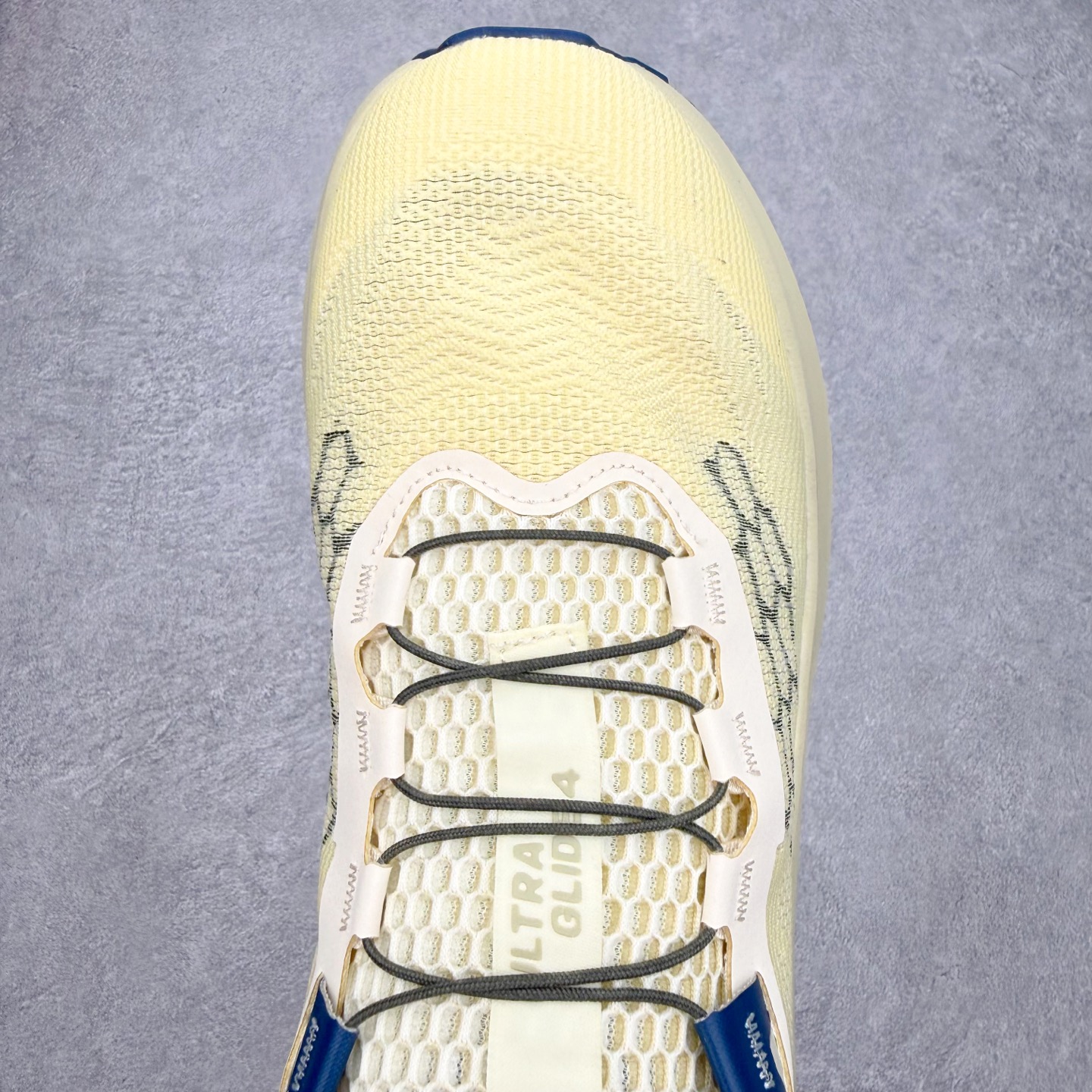 SALOMON萨洛蒙 ULTRA GLIDE 4 减震轻便透气舒适全地形 越野跑鞋 SALOMON诞生于