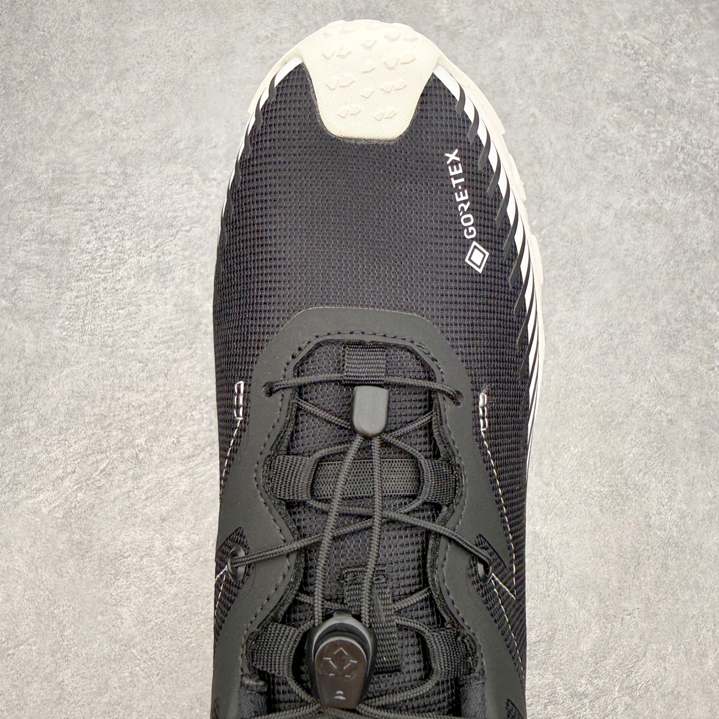 DESCENTE SKI STYLE SNOW RIDE 迪桑特舒适防滑耐磨低帮生活休闲鞋 DESCEN DESCENTE SKI STYLE SNOW RIDE 迪桑特舒适防滑耐磨低帮生活休闲鞋 DESCEN