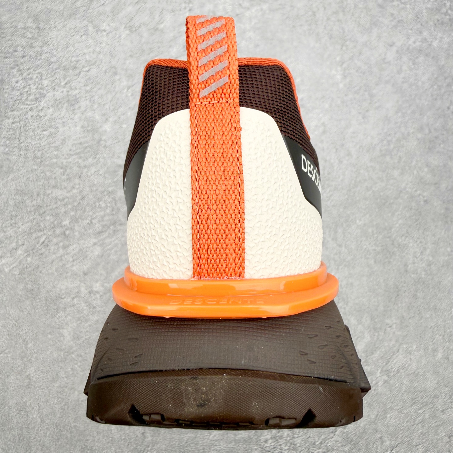 DESCENTE SKI STYLE SNOW RIDE 迪桑特舒适防滑耐磨低帮生活休闲鞋 DESCEN