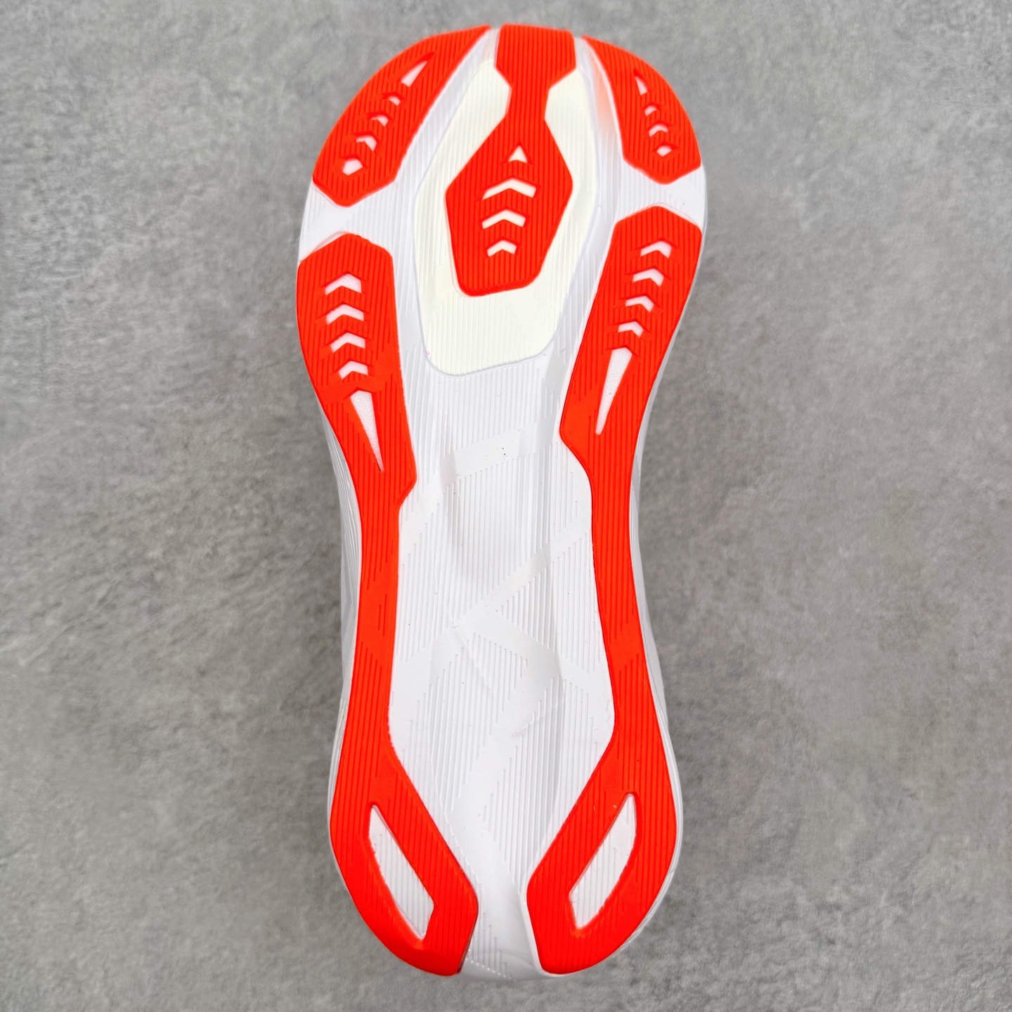 ASICS NOVABLAST 6 舒适百搭低帮马拉松训练竞速跑步鞋 ASICS(亚瑟士)是日本实业家鬼 ASICS NOVABLAST 6 舒适百搭低帮马拉松训练竞速跑步鞋 ASICS(亚瑟士)是日本实业家鬼