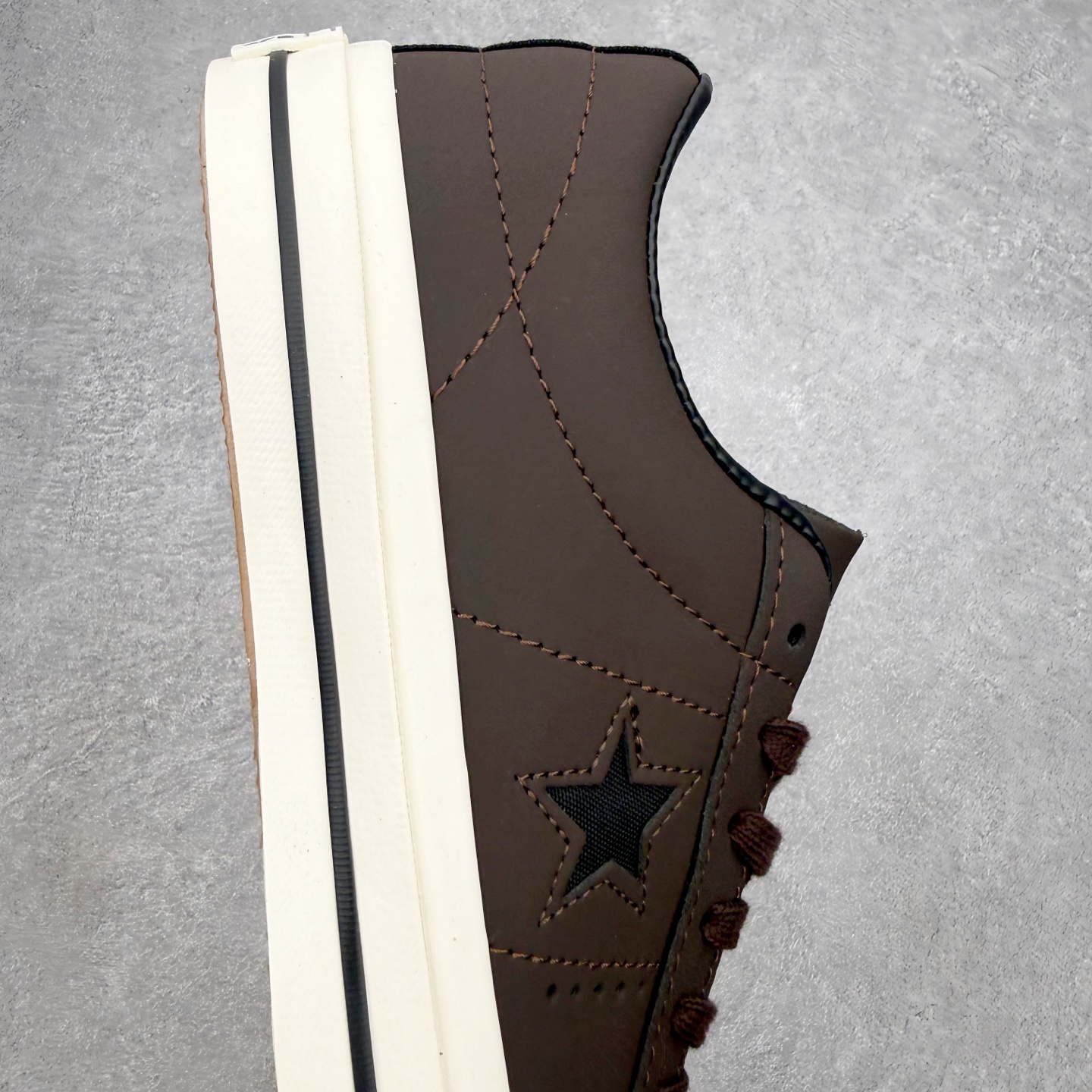 Converse One Star Pro 咖啡棕匡威木村一星复古休闲硫化板鞋哑光咖啡棕皮革鞋面 细腻耐