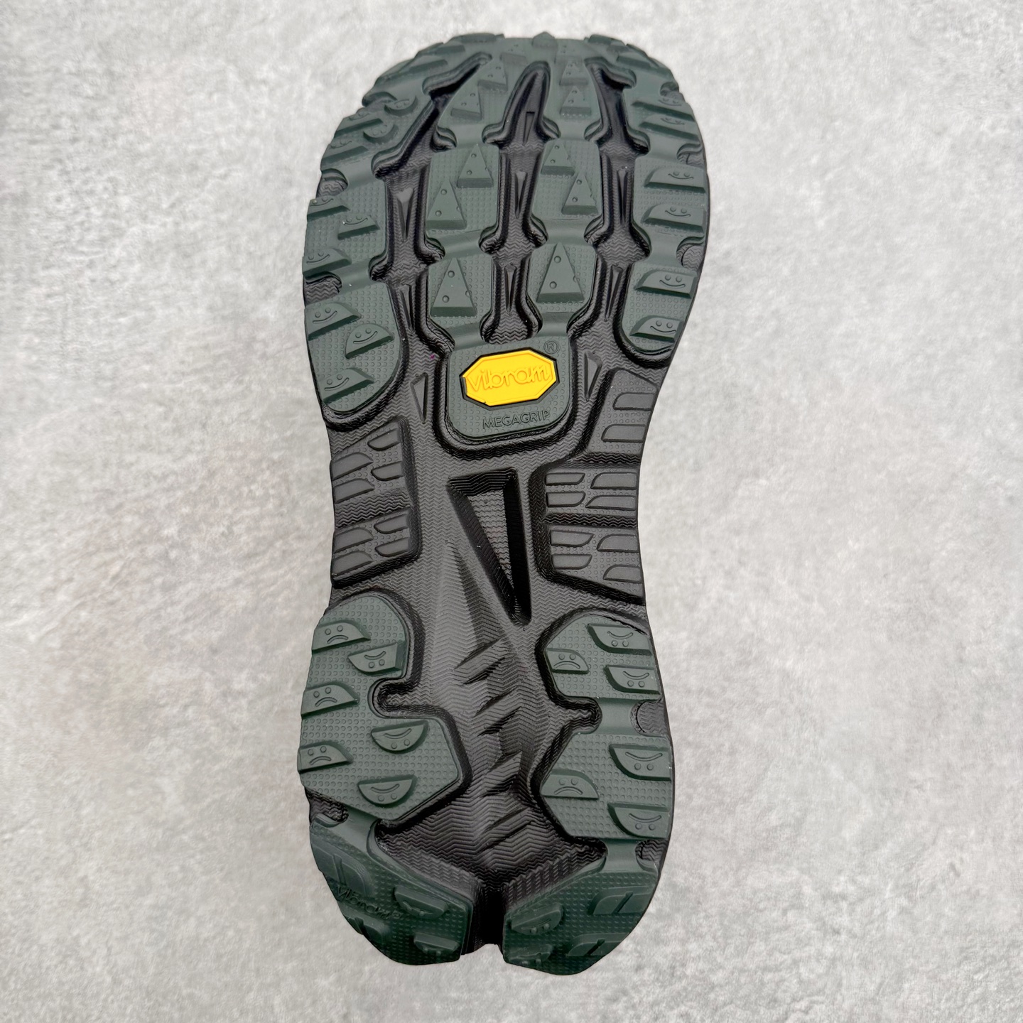 HOKA ONE ONE Mafate X 舒适轻盈低帮休闲越野跑步鞋 HOKA ONE ONE是来自美