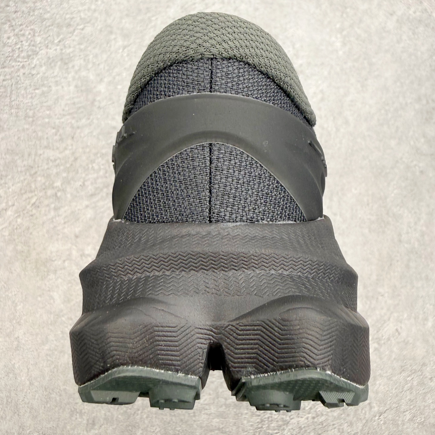 HOKA ONE ONE Mafate X 舒适轻盈低帮休闲越野跑步鞋 HOKA ONE ONE是来自美