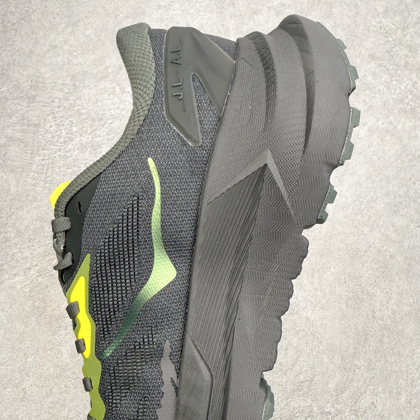 HOKA ONE ONE Mafate X 舒适轻盈低帮休闲越野跑步鞋 HOKA ONE ONE是来自美