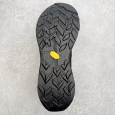 KOLON SPORT 可隆Vibram大底全黑户外徒步登山鞋产品概述本款为可隆户外系列低帮专业徒步鞋, KOLON SPORT 可隆Vibram大底全黑户外徒步登山鞋产品概述本款为可隆户外系列低帮专业徒步鞋,