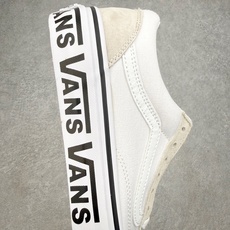 Vans Premium Old Skool 黑白/米灰鞋款以Old Skool鞋型为蓝本 鞋身采用麂皮 Vans Premium Old Skool 黑白/米灰鞋款以Old Skool鞋型为蓝本 鞋身采用麂皮