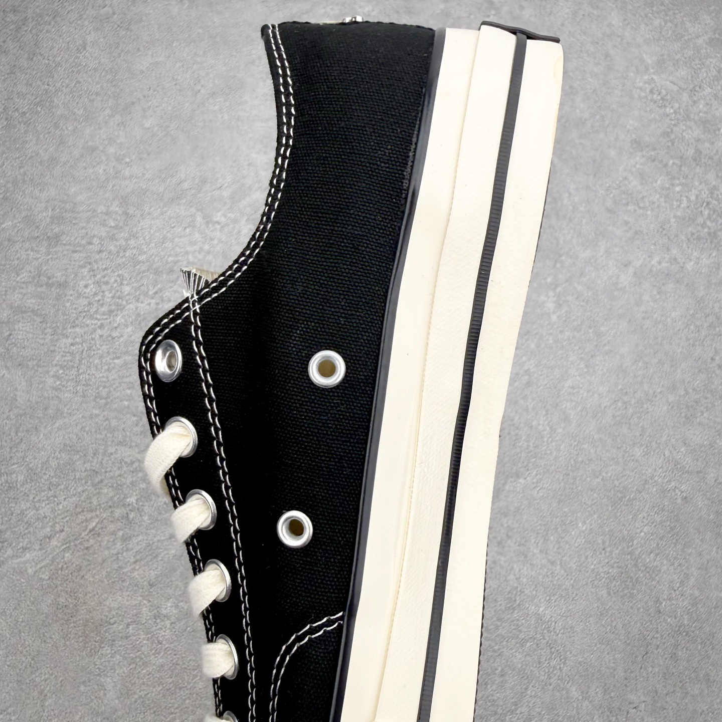 Chrome Hearts x Converse 1970s克罗心联名 复古银饰休闲帆布鞋采用经典70s