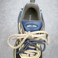 BALENCIAGA 巴黎世家Radar拼色网面运动休闲鞋产品概述本款为巴黎世家2026夏季女士Rada BALENCIAGA 巴黎世家Radar拼色网面运动休闲鞋产品概述本款为巴黎世家2026夏季女士Rada